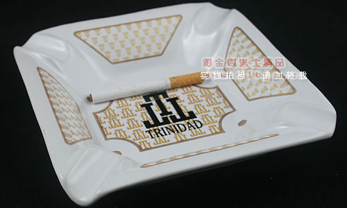 特利尼达烟灰缸P100-1-1