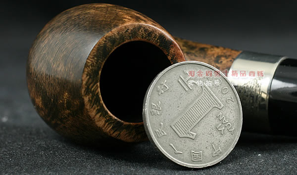 进口烟具 正品彼得森Peterson石楠木烟斗 2012圣诞节纪念斗221-6