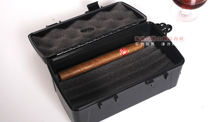 现货雪茄保湿盒便携 Xikar西卡塑料15支黑色 户外密封防水雪茄盒-5