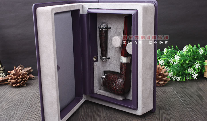 英国登喜路Dunhill 斗牛犬纪念石楠木烟斗 全球限量100把-17