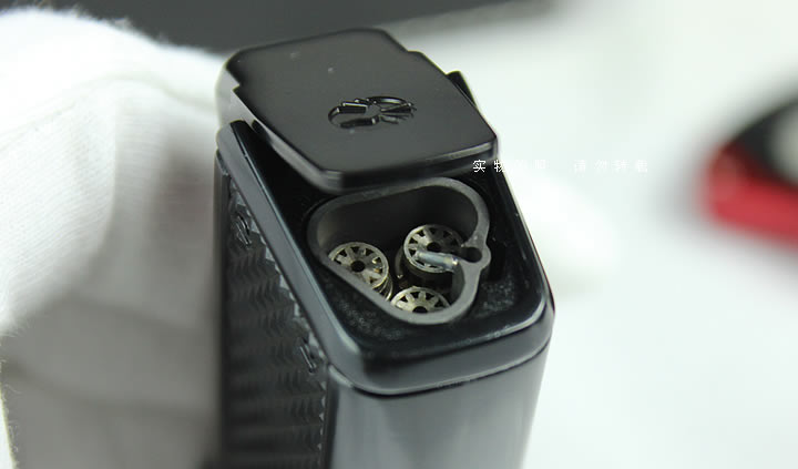 ����Colibri Cigar Cutter���ֱ�ѩ�Ѵ���T10001LI-2