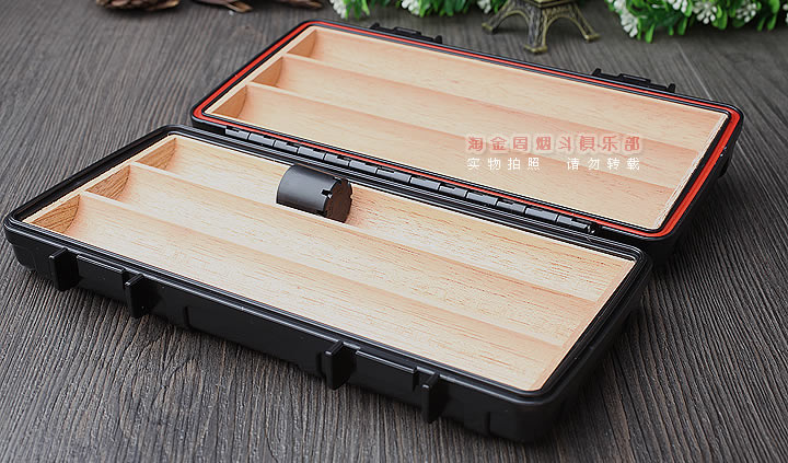 ����JIFENGѩ�ѱ�ʪ�� ��Я����3֧װ �ܷ��ˮJF-083-6